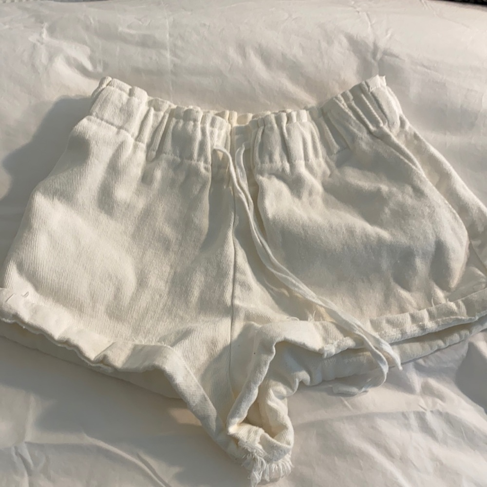 Lounge white shorts